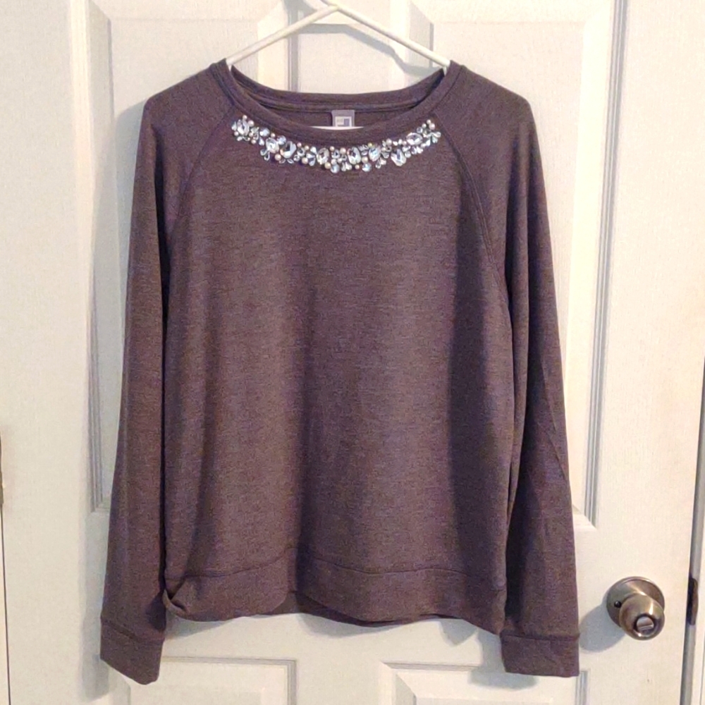 Embellished sweat shirt